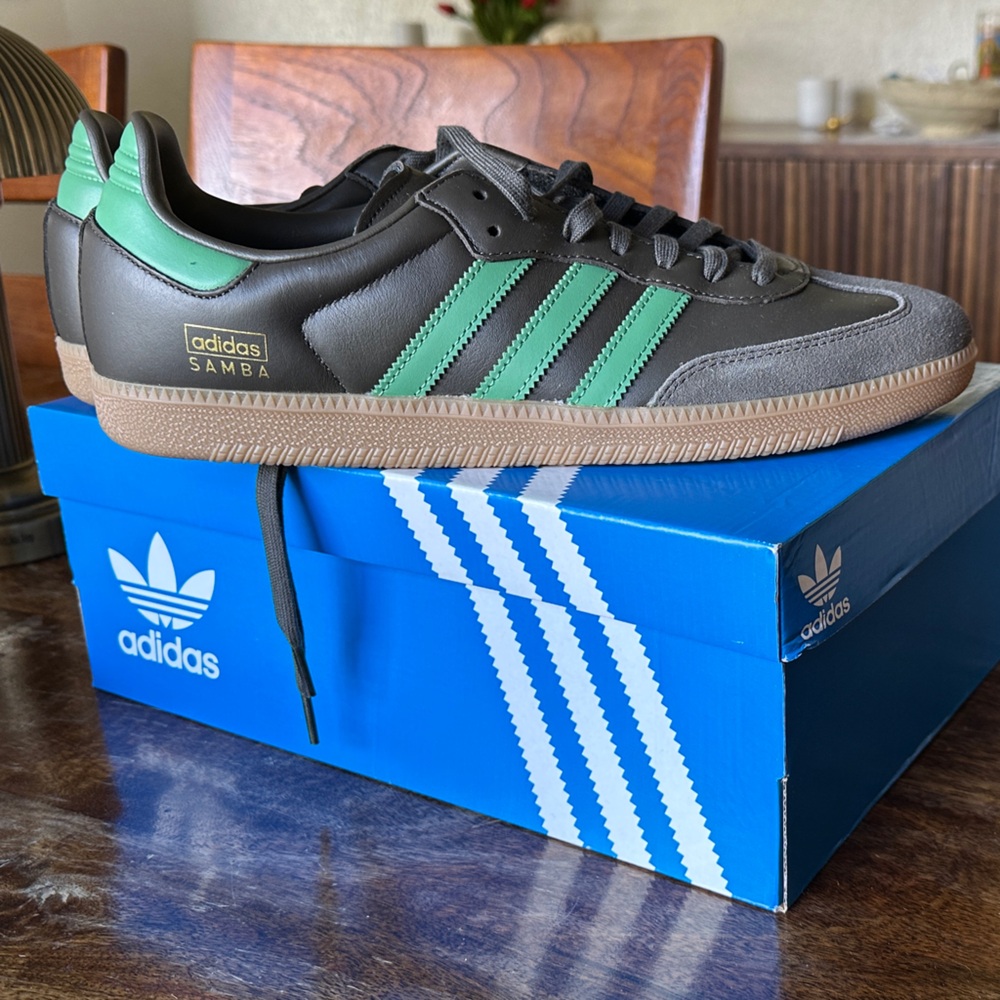 Adidas Samba dark olive  with Green Stripes